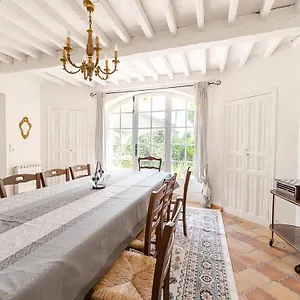 Maison De Maitre 230m² En Plein Coeur Du Village Hébergement de vacances